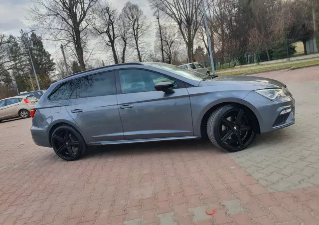 SEAT Leon 1.8 TSI FR Black S&S