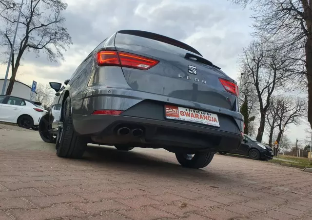 SEAT Leon 1.8 TSI FR Black S&S