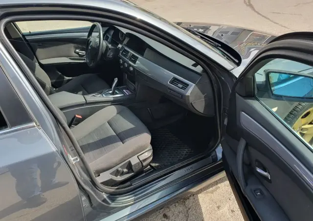 BMW Seria 5 525d