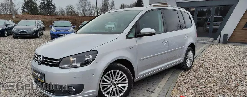 VOLKSWAGEN Touran 