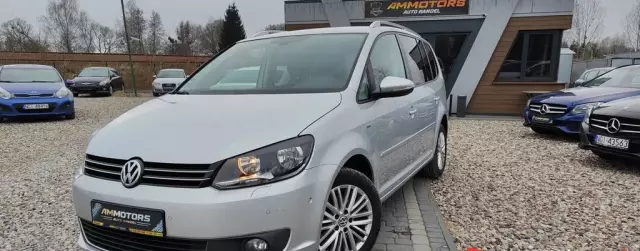 VOLKSWAGEN Touran 