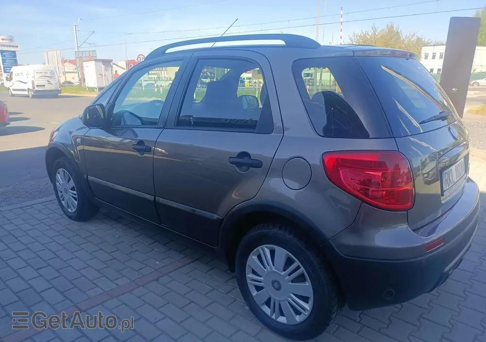 FIAT Sedici 1.6 16V 4x4 Dynamic