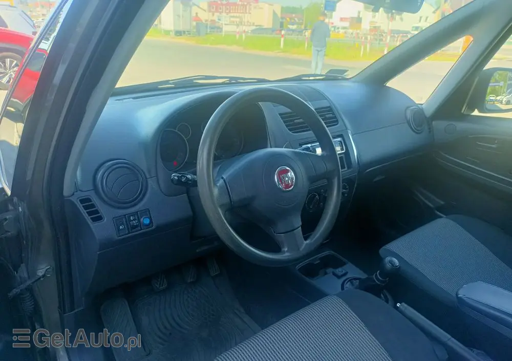 FIAT Sedici 1.6 16V 4x4 Dynamic