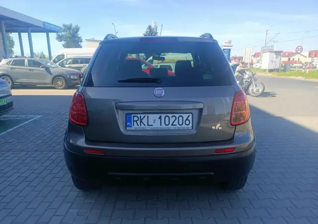 FIAT Sedici 1.6 16V 4x4 Dynamic