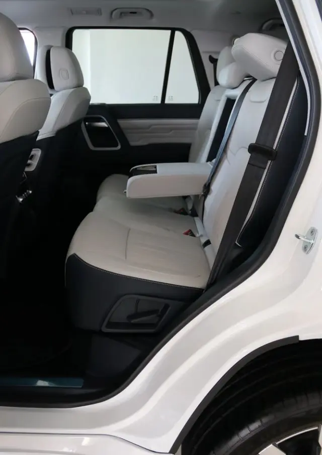 BAIC BJ60 MHEV Flagship 4x4