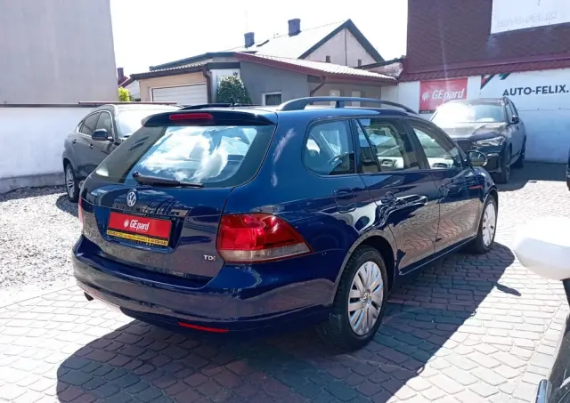 VOLKSWAGEN Golf 1.6 TDI Trendline