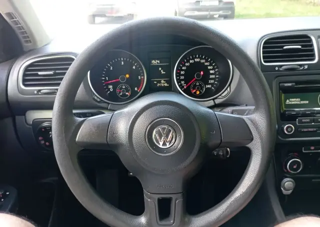 VOLKSWAGEN Golf 1.6 TDI Trendline