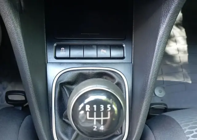 VOLKSWAGEN Golf 1.6 TDI Trendline