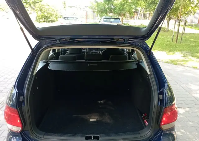 VOLKSWAGEN Golf 1.6 TDI Trendline