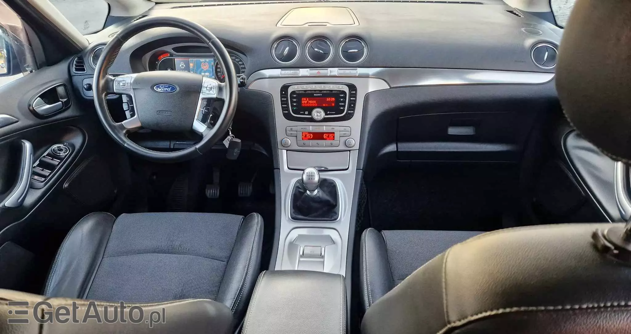 FORD S-Max 2.0 TDCi DPF Titanium