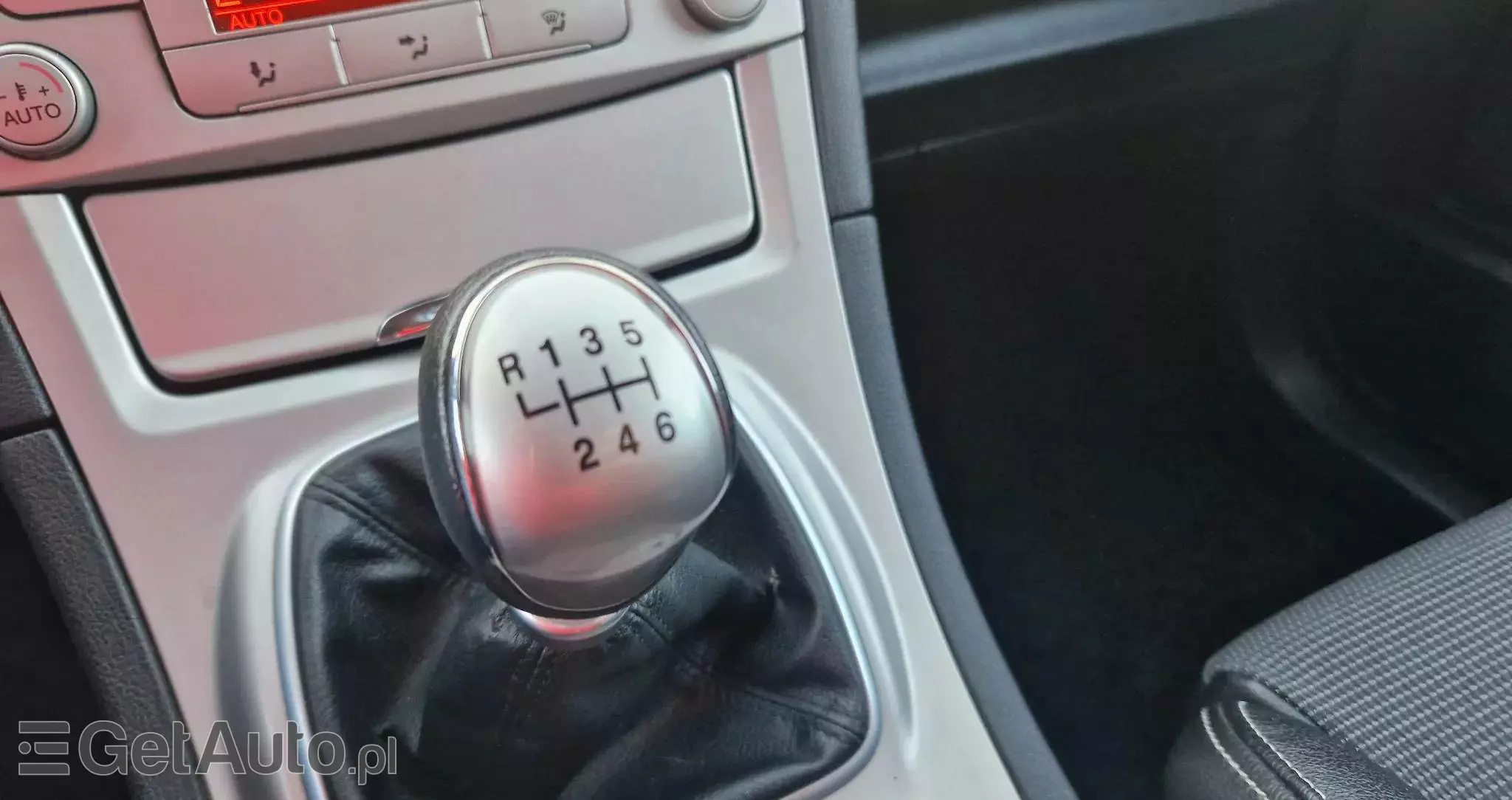 FORD S-Max 2.0 TDCi DPF Titanium