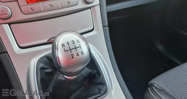 FORD S-Max 2.0 TDCi DPF Titanium