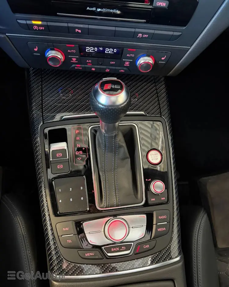 AUDI RS6 