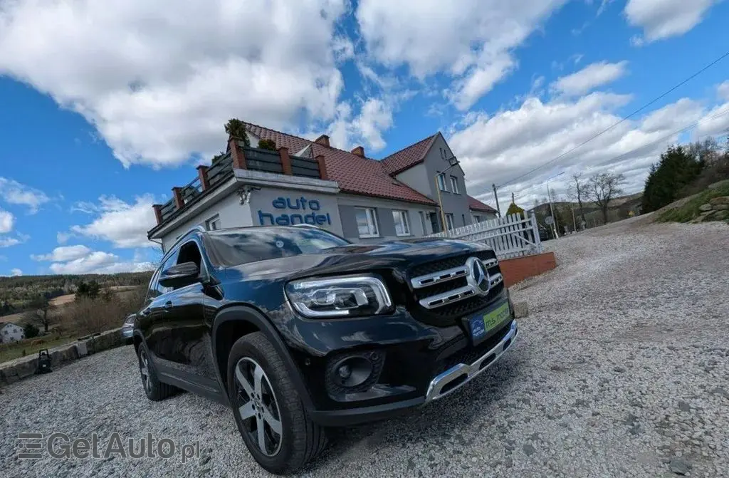 MERCEDES-BENZ GLB 