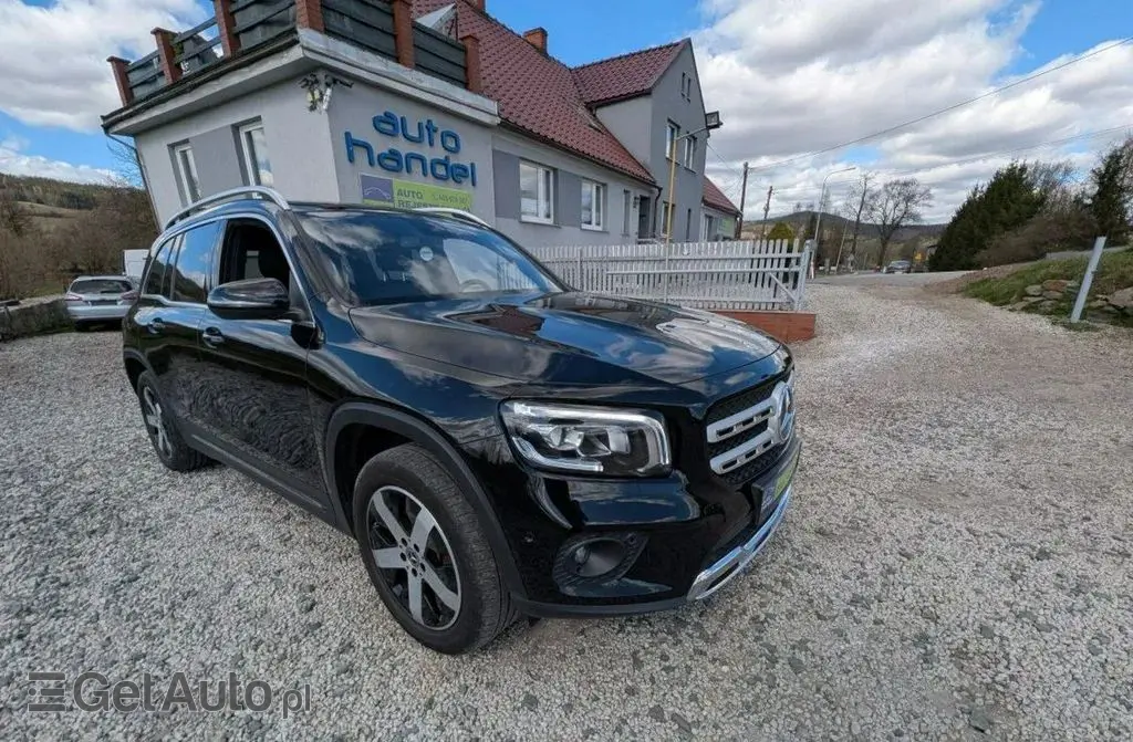 MERCEDES-BENZ GLB 
