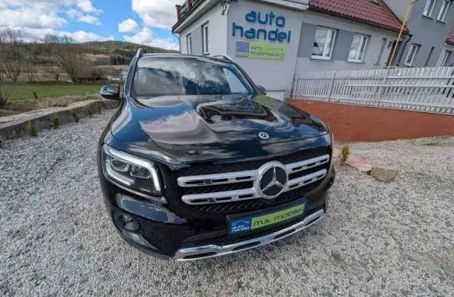 MERCEDES-BENZ GLB 