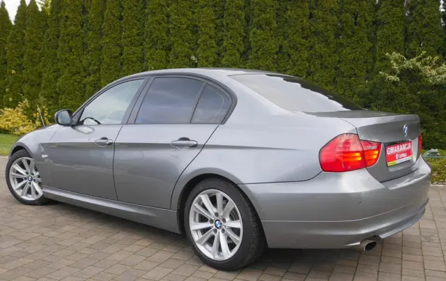 BMW Seria 3 318i