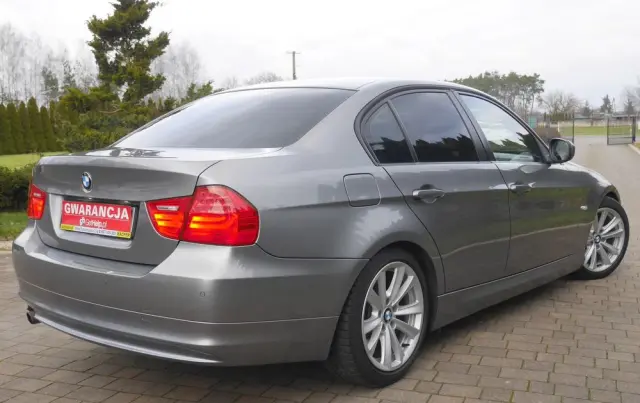 BMW Seria 3 318i