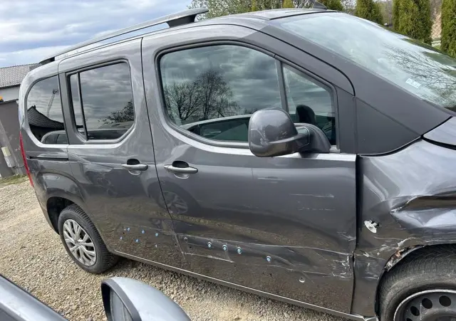 CITROËN Berlingo M PureTech 110 SHINE