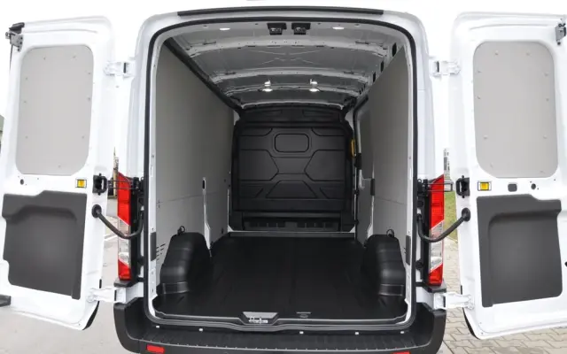 FORD TRANSIT 130 KM TREND VAN FURGON 350 L3H2 FABRYCZNIE NOWY  DOSTĘPNY OD RĘKI 