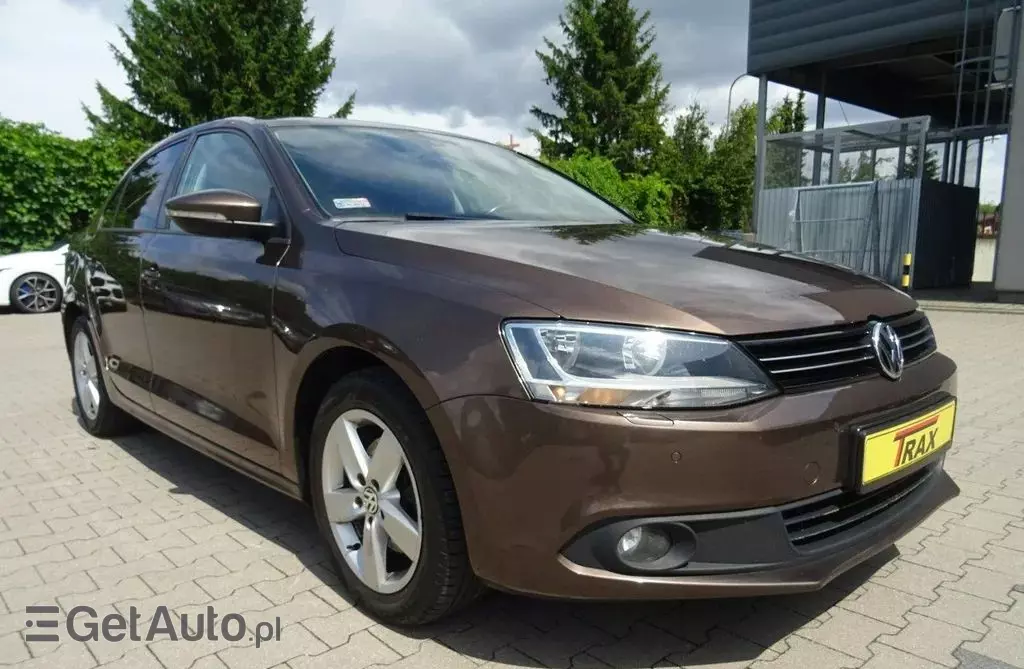 VOLKSWAGEN Jetta 