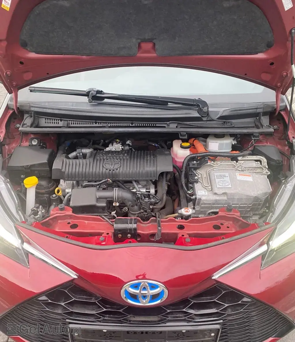 TOYOTA Yaris 