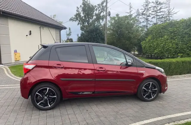 TOYOTA Yaris 