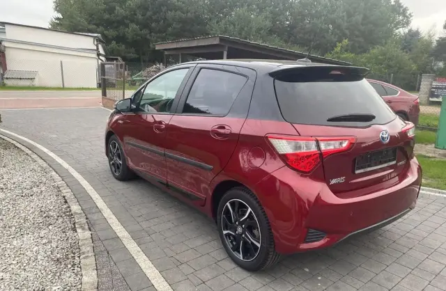 TOYOTA Yaris 