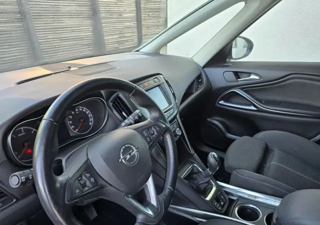 OPEL Zafira 