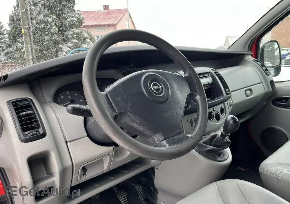 OPEL Vivaro 