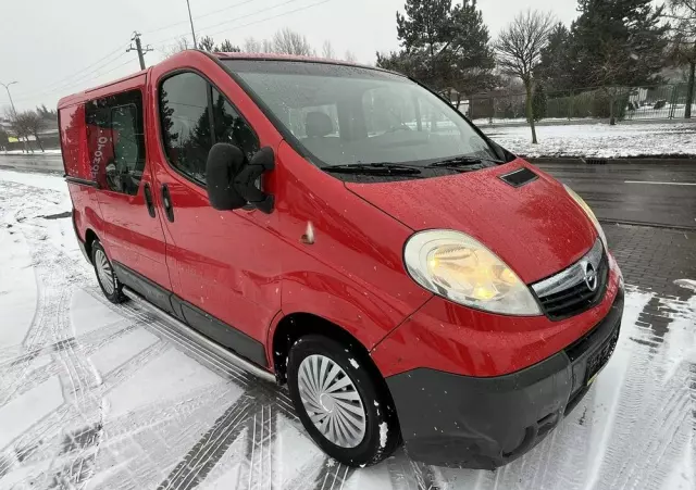 OPEL Vivaro 