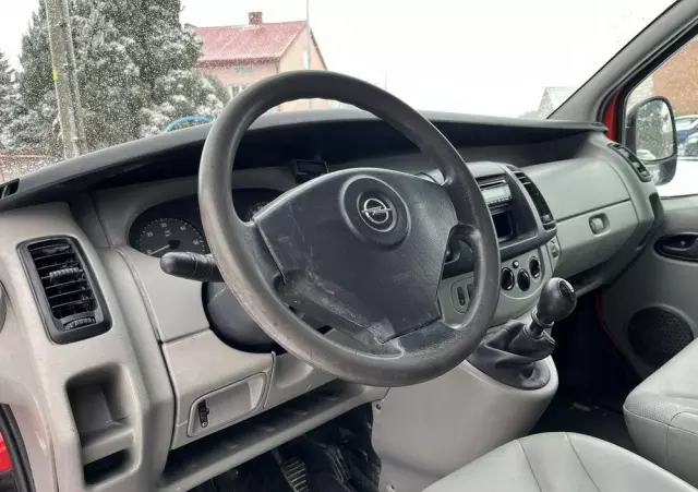 OPEL Vivaro 