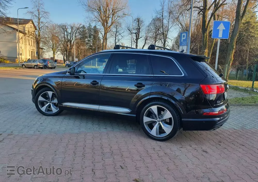 AUDI Q7 3.0 TDI Quattro Tiptronic