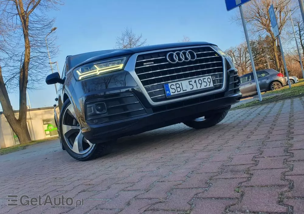 AUDI Q7 3.0 TDI Quattro Tiptronic