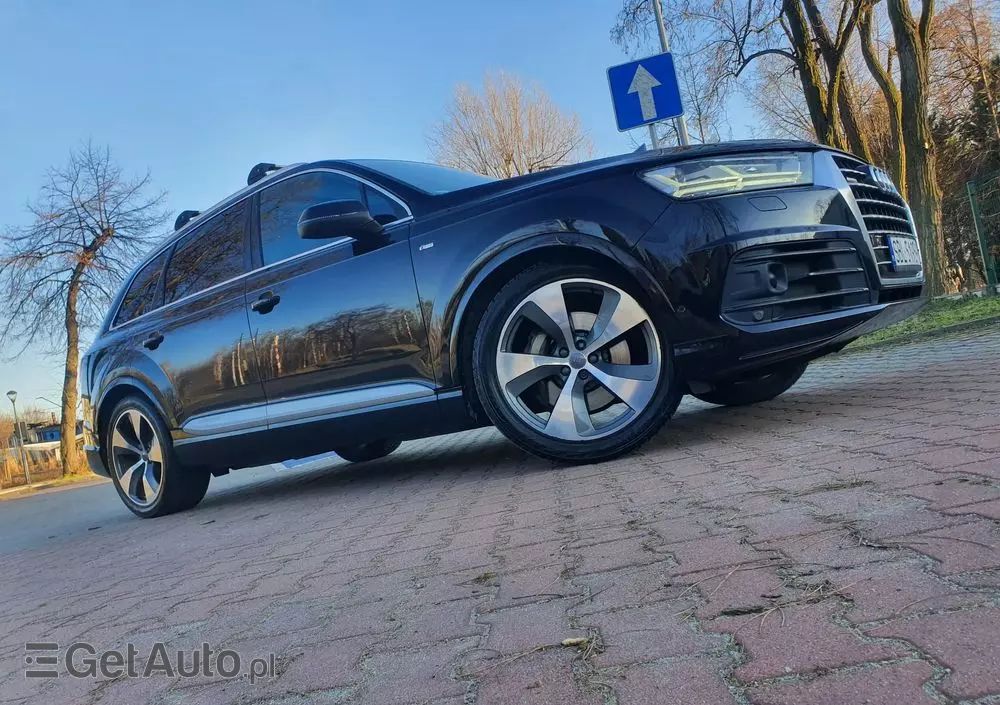 AUDI Q7 3.0 TDI Quattro Tiptronic