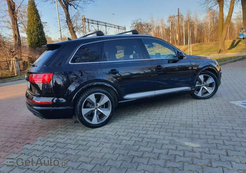 AUDI Q7 3.0 TDI Quattro Tiptronic