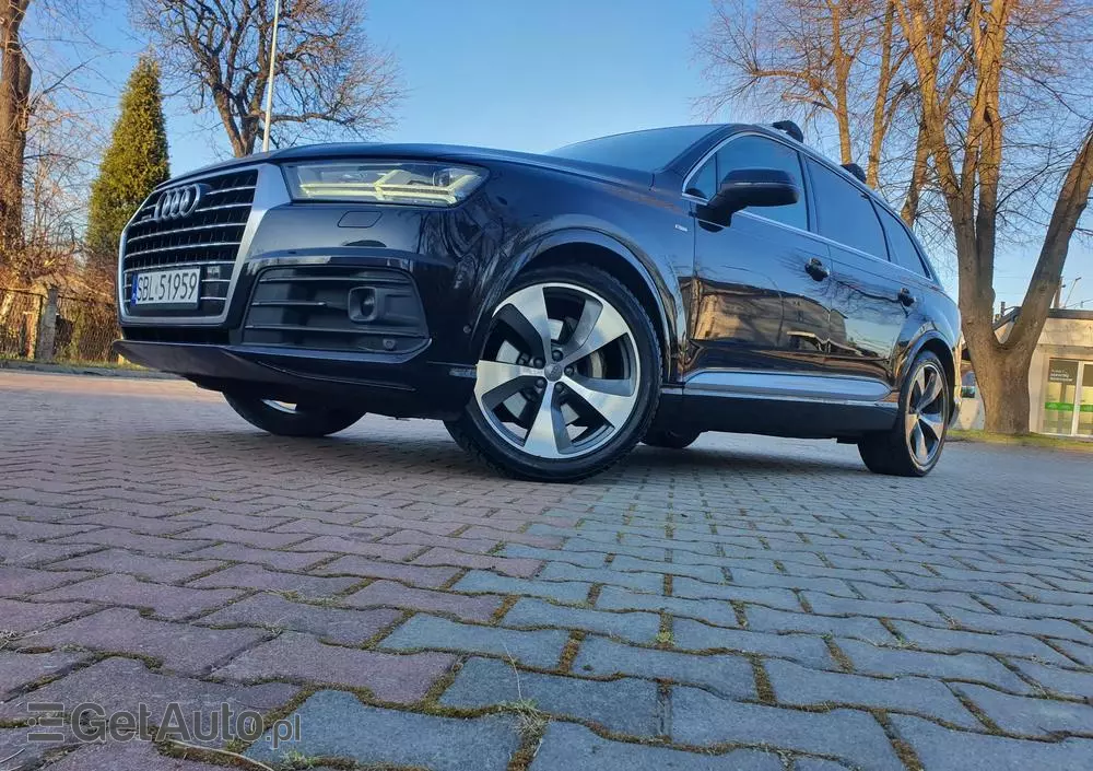 AUDI Q7 3.0 TDI Quattro Tiptronic