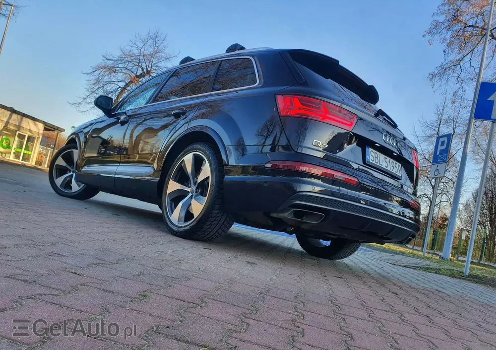 AUDI Q7 3.0 TDI Quattro Tiptronic