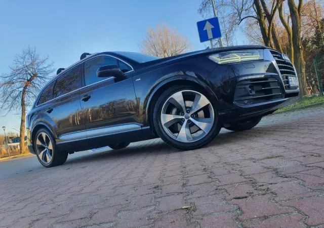 AUDI Q7 3.0 TDI Quattro Tiptronic