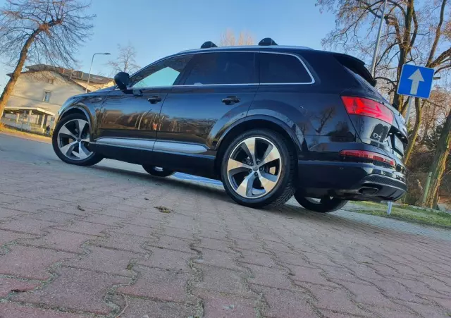AUDI Q7 3.0 TDI Quattro Tiptronic