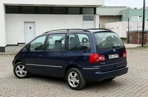 VOLKSWAGEN Sharan 