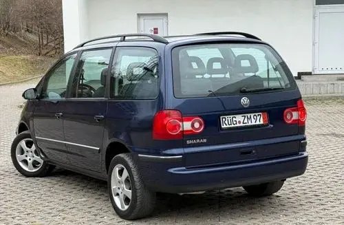 VOLKSWAGEN Sharan 
