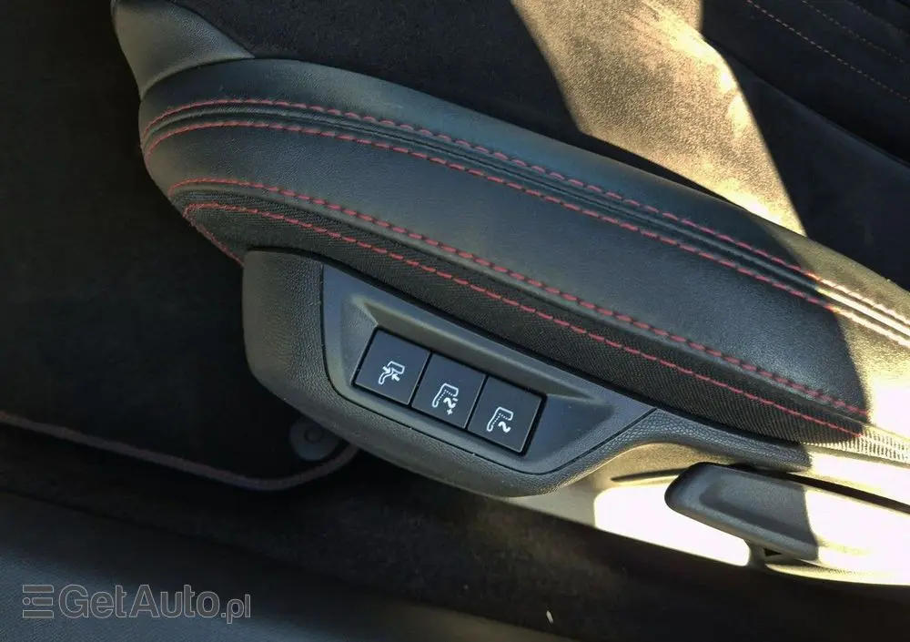 PEUGEOT 308 BlueHDi FAP 180 EAT8 Stop & Start GT