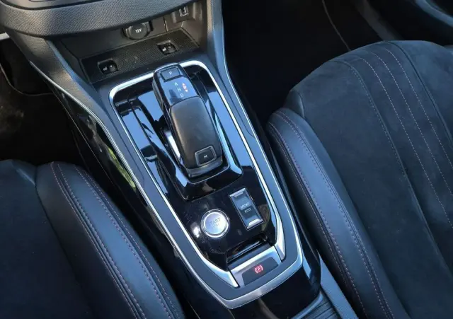 PEUGEOT 308 BlueHDi FAP 180 EAT8 Stop & Start GT