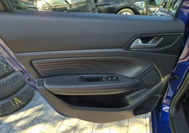 PEUGEOT 308 BlueHDi FAP 180 EAT8 Stop & Start GT