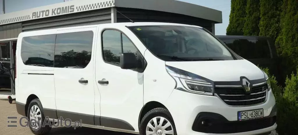 RENAULT Trafic 