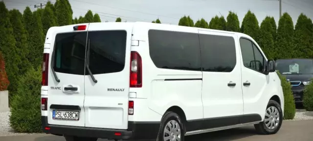 RENAULT Trafic 