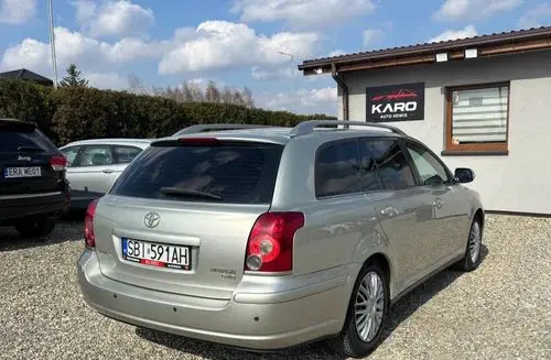 TOYOTA Avensis 