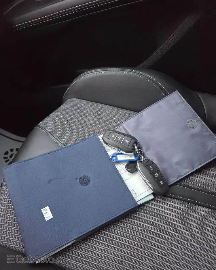 PEUGEOT 3008 1.5 BlueHDi Allure Pack S&S EAT8