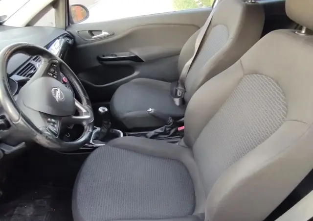 OPEL Corsa 1.2 drive